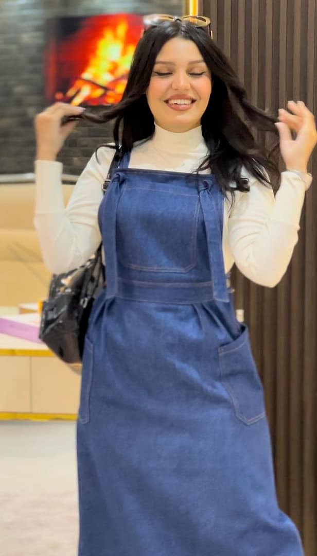 ⁦Salopette jupe Jean⁩ - الصورة ⁦3⁩